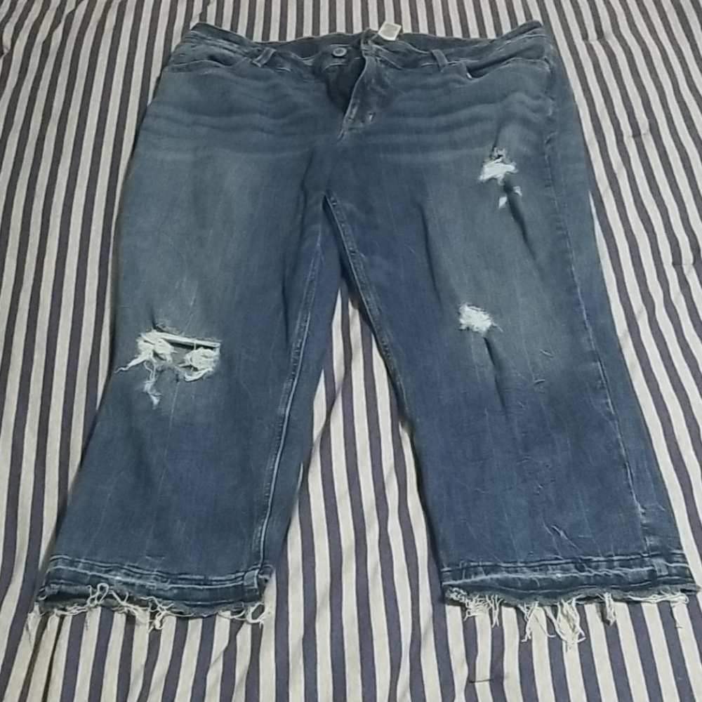 Maurices Destroyed Cropped Jeans